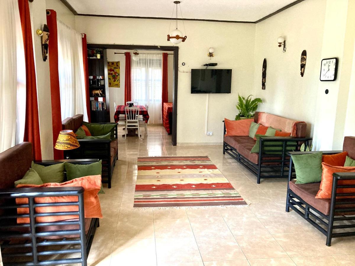 Hotel Okra House Entebbe Esterno foto